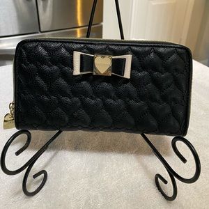 NWOT Betsey Johnson Wallet